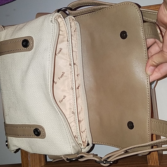 Purse - Picture 3 of 4